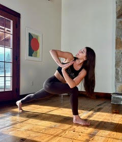 Jivamukti Yoga - Bella